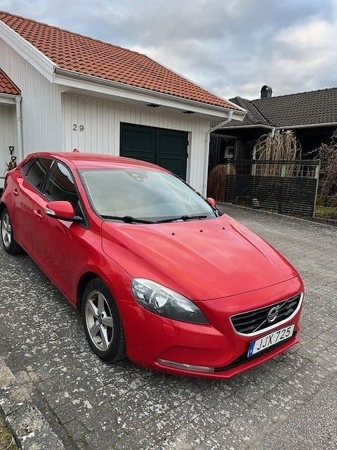 Begagnad Volvo V40 115 HK (84 kW) 2014