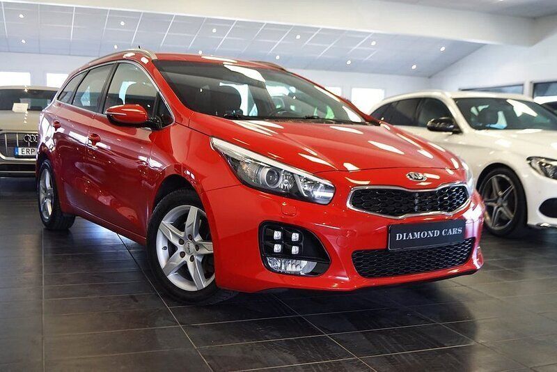 Röd Begagnad 2015 Kia Ceed Sportswagon GT-Line Kombi | 149 900 kr (Lite dyr) - Bild 1/4