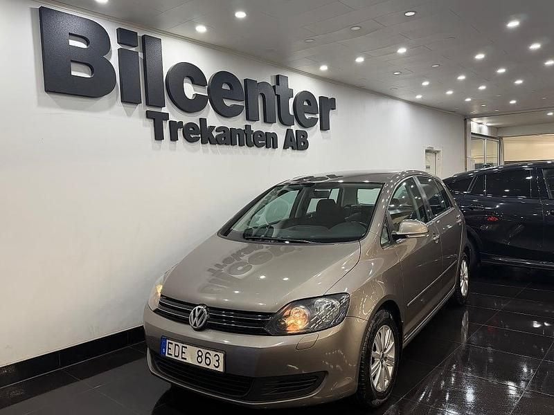 Brun Begagnad 2012 VW Golf VII Halvkombi | 69 900 kr (Bra pris) - Bild 1/4