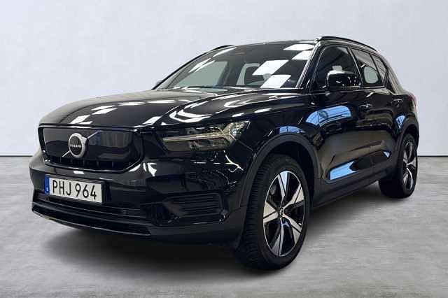 Svart Begagnad 2022 Volvo XC40 Core SUV | 339 900 kr - Bild 1/4