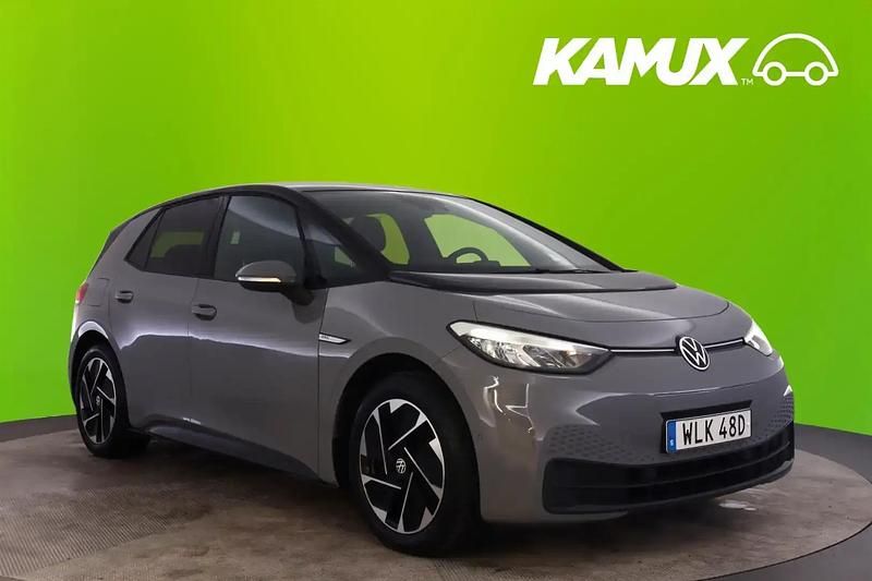 Silver/grå Begagnad 2023 VW ID.3 Pro Performance Halvkombi | 228 800 kr (Marknadspris) - Bild 1/4