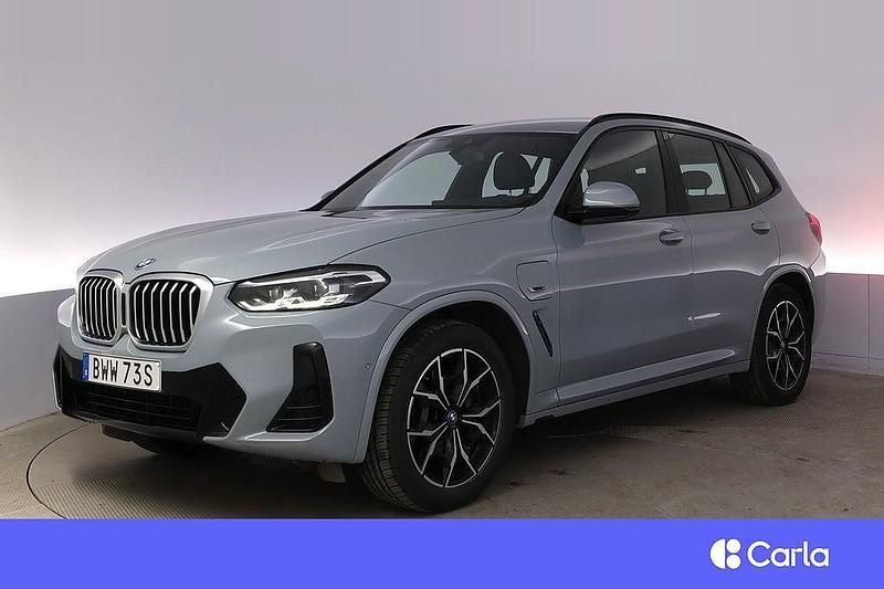 Grå Begagnad 2021 BMW X3 M Sport SUV | 422 900 kr - Bild 1/4