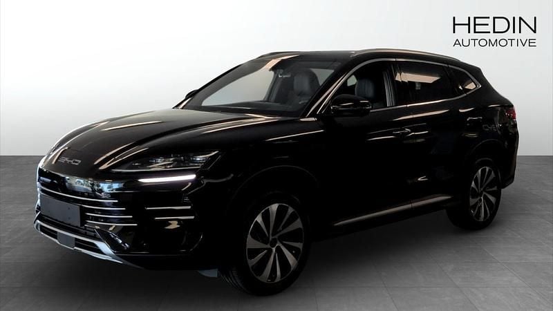 Svart (black) Ny 2025 BYD Seal U Design SUV | 542 400 kr - Bild 1/4