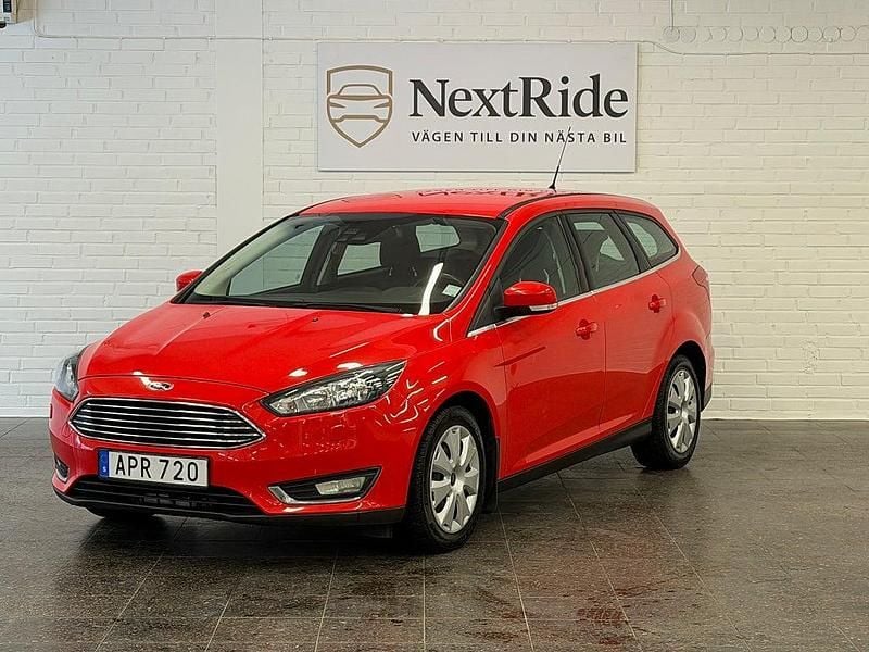 Begagnad Ford Focus Titanium 101 HK (74 kW) 2015 Röd Kombi