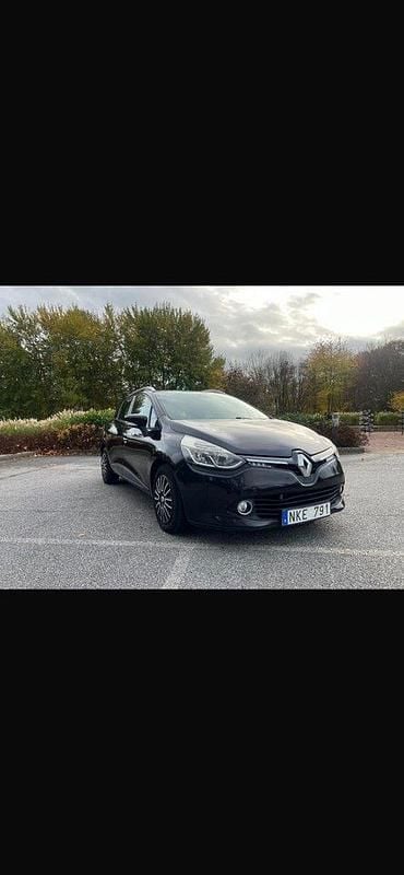 Svart Begagnad 2014 Renault Clio GrandTour Kombi | 55 000 kr (Bra pris) - Bild 1/4