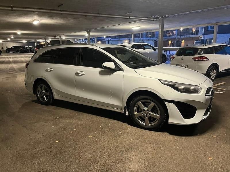 Begagnad 2022 Kia Ceed Sportswagon Kombi | 225 000 kr (Bra pris) - Bild 1/4