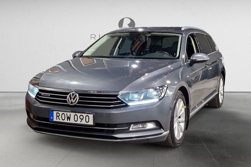 Grå Begagnad 2015 VW Passat GT Kombi | 124 900 kr (Bra pris) - Bild 1/3