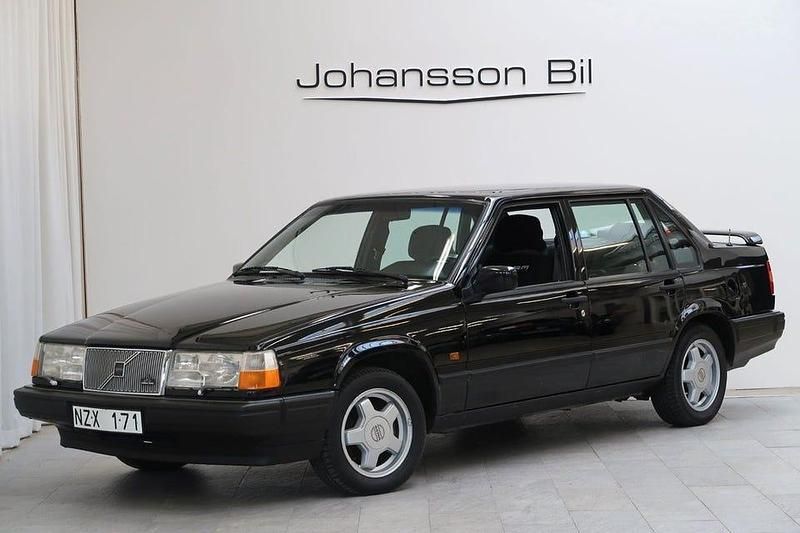 Begagnad Volvo 940 131 HK (96 kW) 1991 Svart Sedan