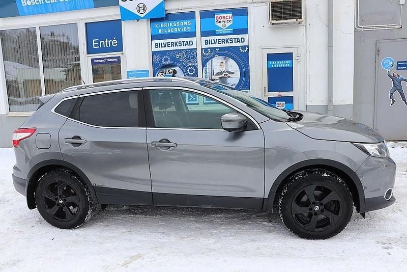 Begagnad Nissan Qashqai 116 HK (85 kW) 2016 Grå SUV
