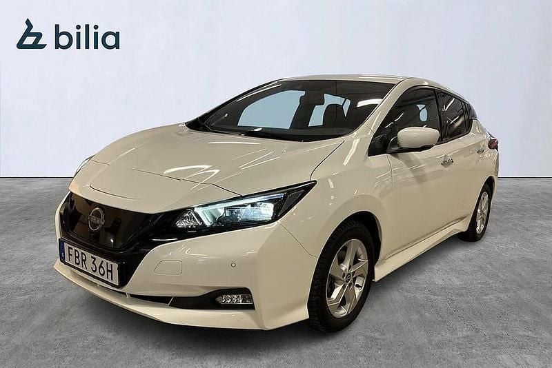 Vit Begagnad 2023 Nissan Leaf 360º Halvkombi | 189 900 kr (Marknadspris) - Bild 1/4