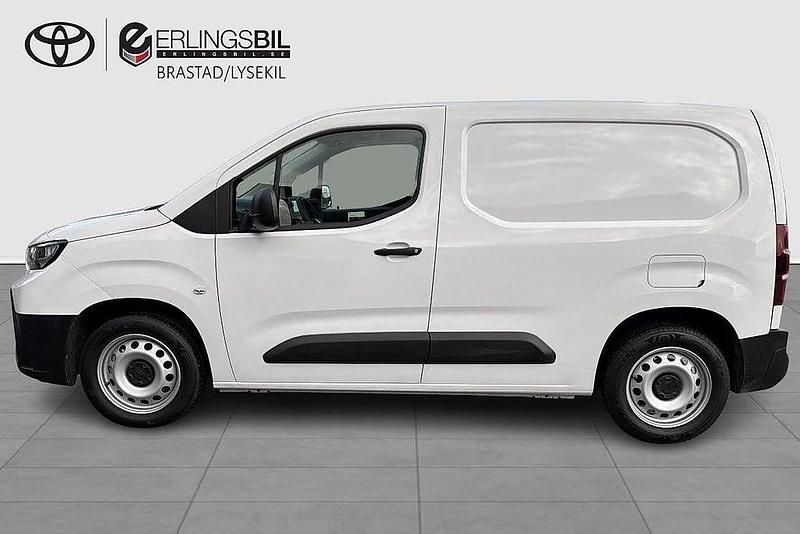 Begagnad Toyota Proace City City 131 HK (96 kW) 2024 Vit Minibuss
