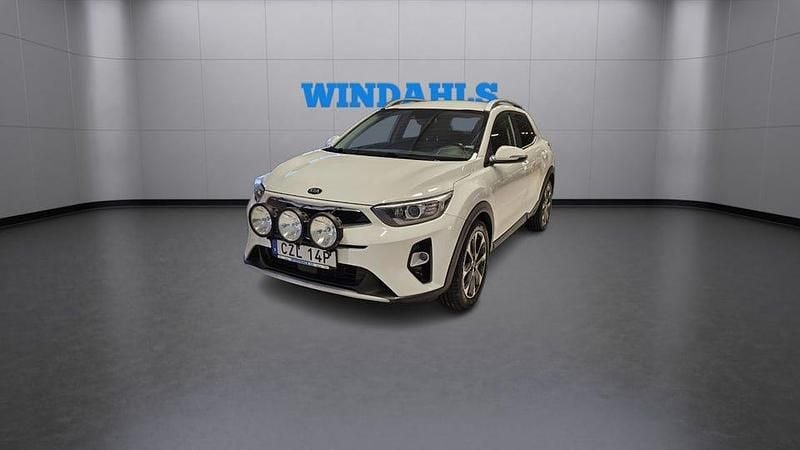 Vit Begagnad 2019 Kia Stonic Advance SUV | 189 000 kr (Marknadspris) - Bild 1/4