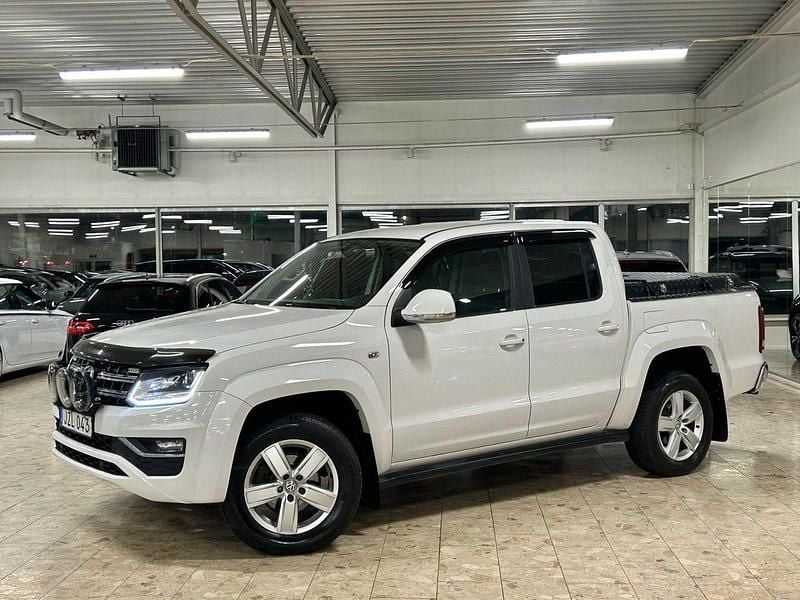 Vit Begagnad 2017 VW Amarok Highline Pickup | 229 900 kr (Marknadspris) - Bild 1/4