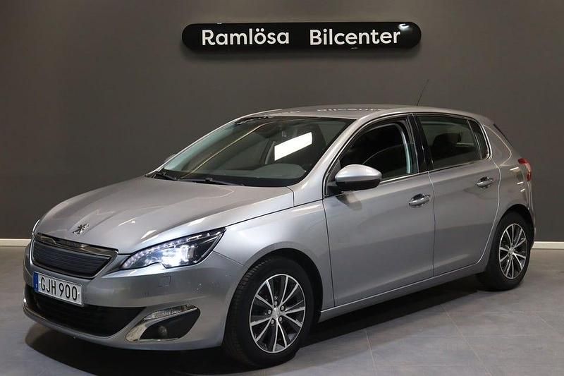 Begagnad Peugeot 308 Allure 131 HK (96 kW) 2015 Grå Halvkombi