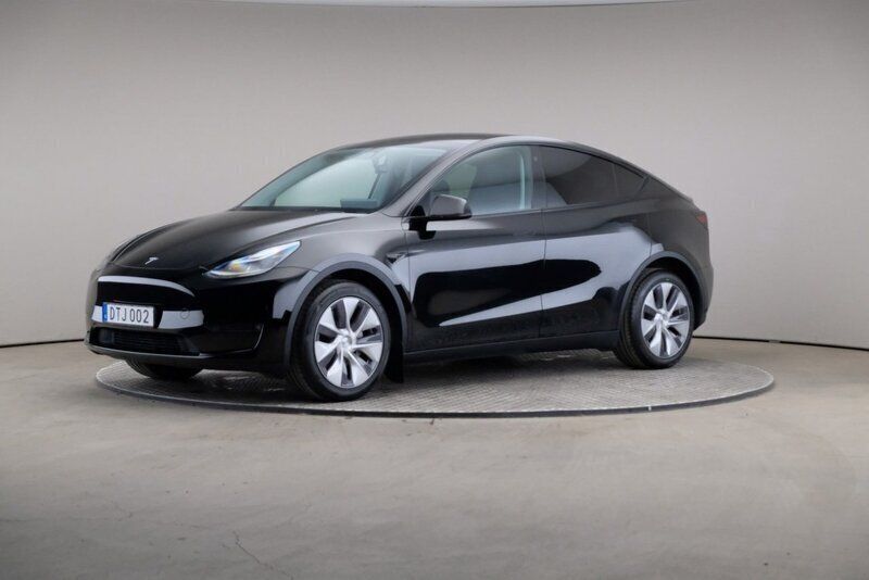 Svart Begagnad 2023 Tesla Model Y Long Range SUV | 389 000 kr (Superpris) - Bild 1/4