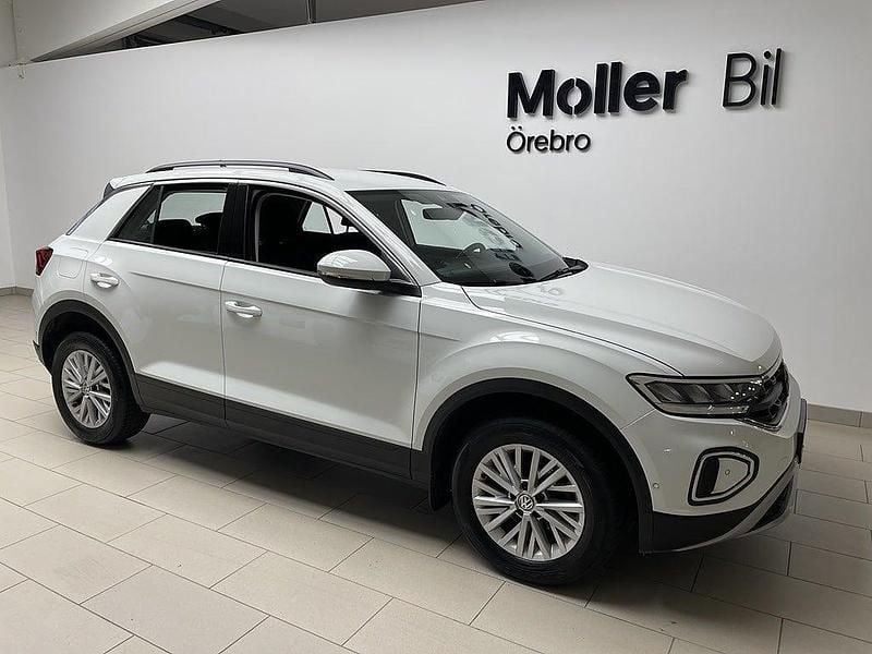 Begagnad VW T-Roc 151 HK (111 kW) 2023 Pure white SUV