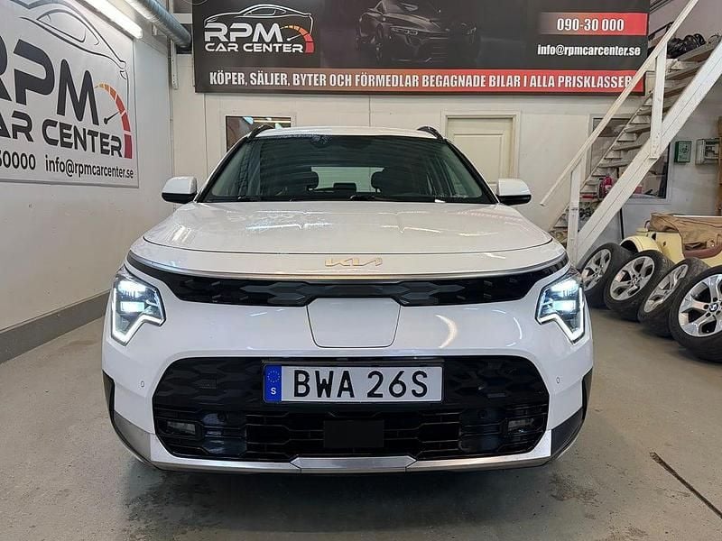 Begagnad Kia e-Niro Advance 150 kW (204 HK) 2023 Vit SUV