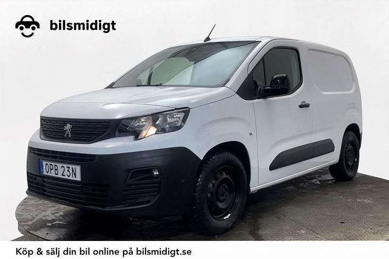 Vit Begagnad 2022 Peugeot E-Partner Minibuss | 217 900 kr - Bild 1/3