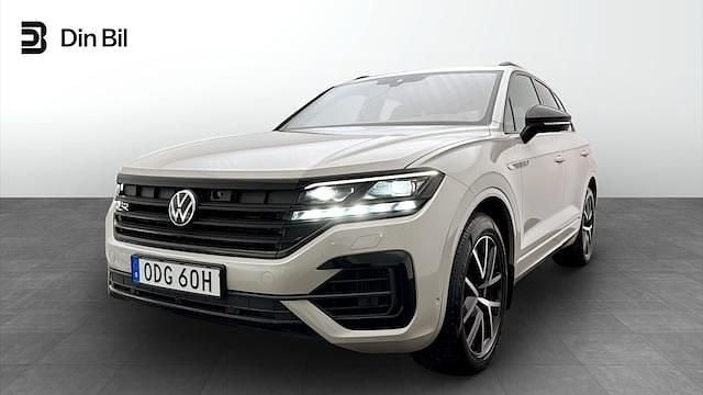 Ljusbrun Begagnad 2023 VW Touareg R SUV | 799 900 kr (Marknadspris) - Bild 1/4