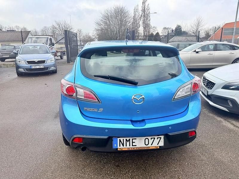 Begagnad Mazda 3 Inclusive 105 HK (77 kW) 2009 Blå Halvkombi