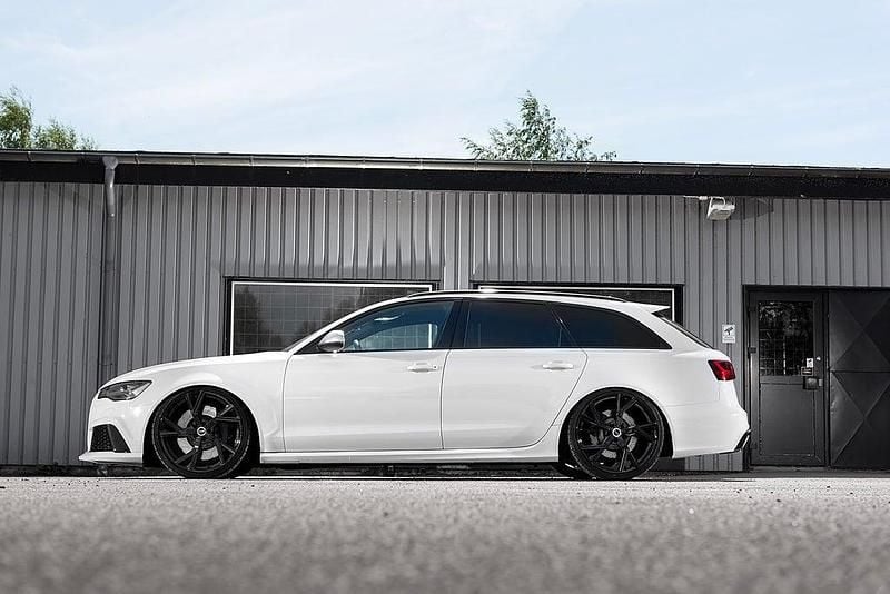 Begagnad Audi RS6 561 HK (412 kW) 2015 Vit Kombi