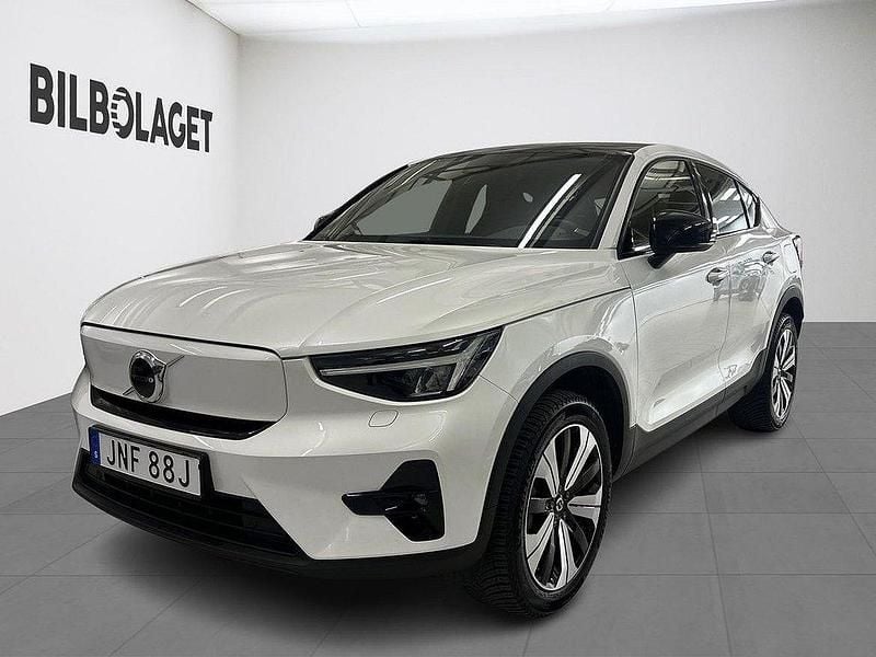 Vit Begagnad 2022 Volvo EC40 Plus SUV | 349 800 kr (Marknadspris) - Bild 1/4