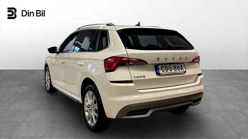 Begagnad Skoda Kamiq Style 110 HK (80 kW) 2023 Candy white SUV