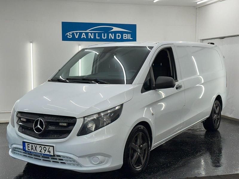 Vit Begagnad 2018 Mercedes Vito Minibuss | 209 800 kr (Lite dyr) - Bild 1/4