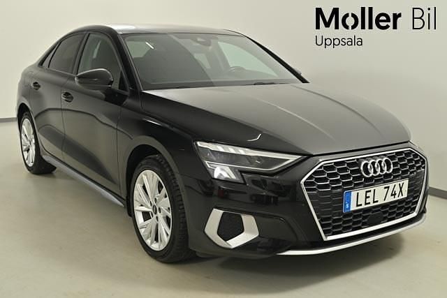 Brilliantsvart Begagnad 2023 Audi A3 Advanced Plus Sedan | 279 900 kr (Marknadspris) - Bild 1/4