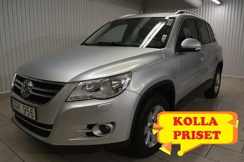 Silver Begagnad 2008 VW Tiguan Sportline SUV | 69 000 kr (Bra pris) - Bild 1/3