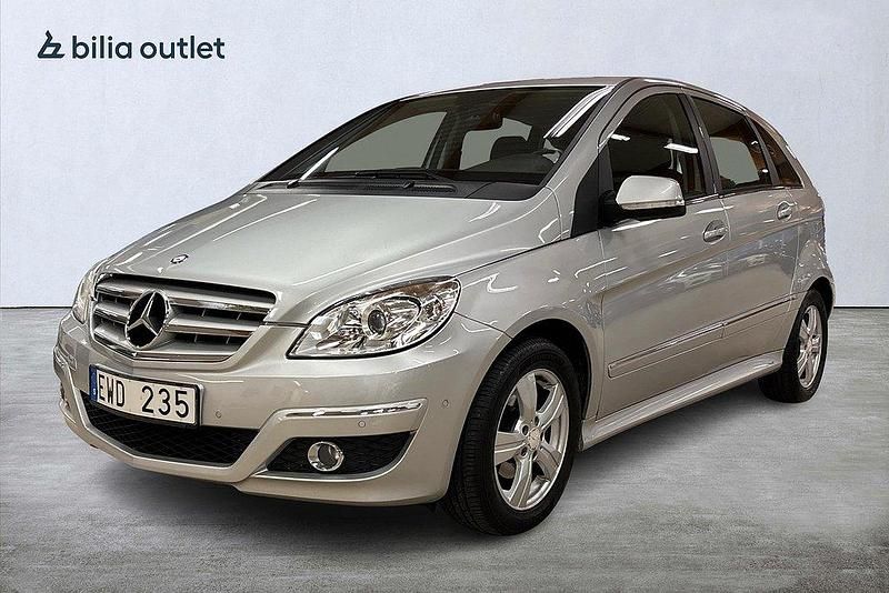 Silver Begagnad 2011 Mercedes B180 Minibuss | 89 900 kr (Marknadspris) - Bild 1/3