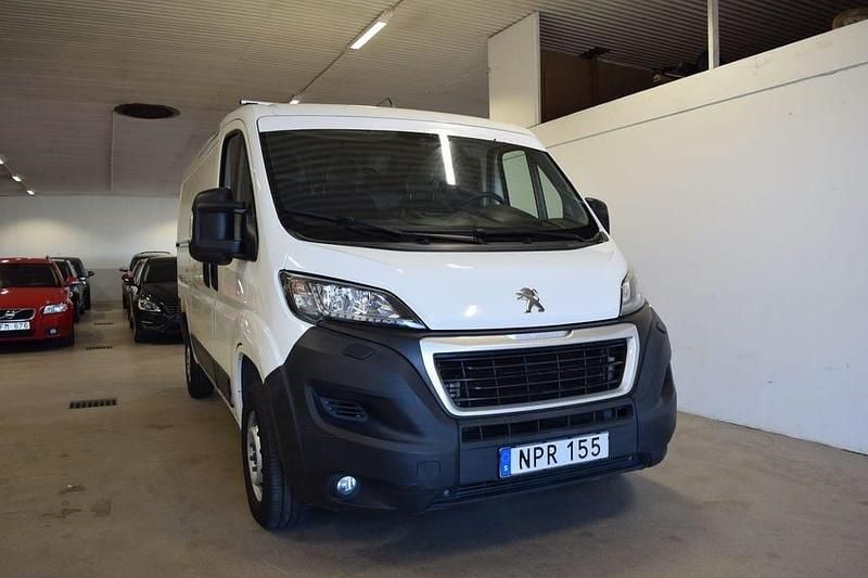 Begagnad Peugeot Boxer 131 HK (96 kW) 2019 Vit Van