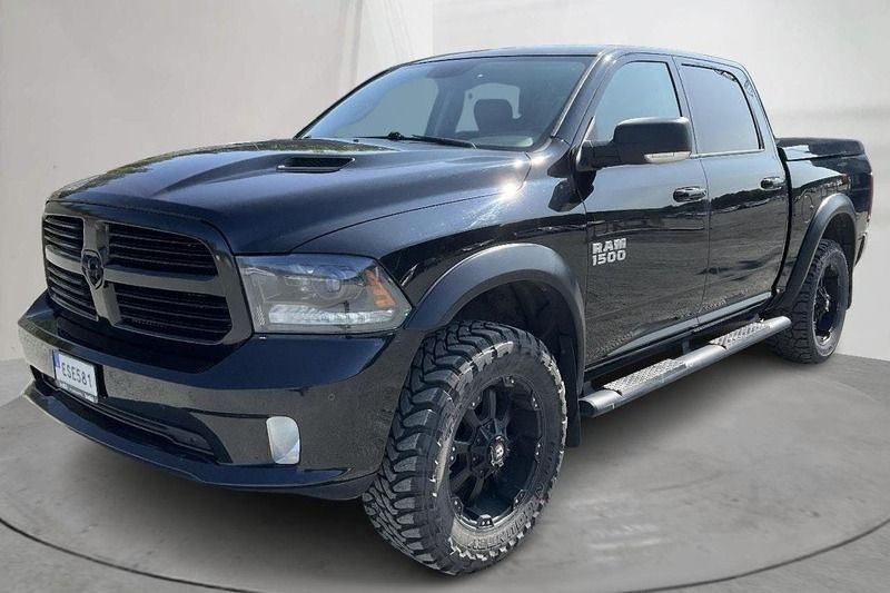 Svart Begagnad 2015 Dodge Ram Pickup | 300 000 kr (Superpris) - Bild 1/4