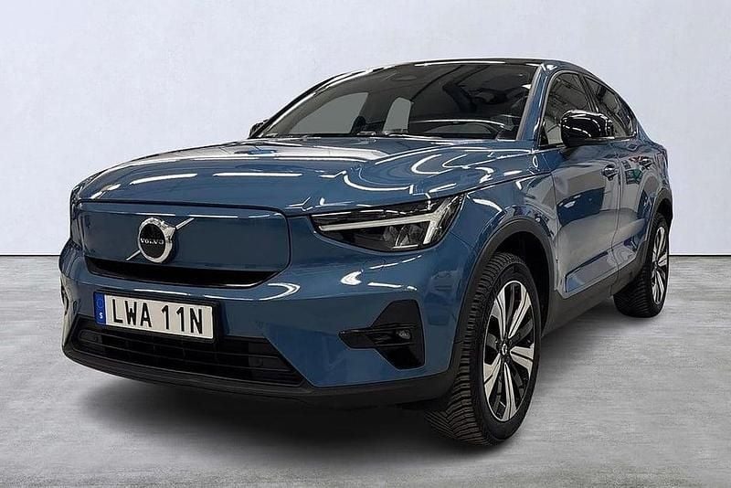 Blå Begagnad 2022 Volvo C40 Single Motor SUV | 334 900 kr (Marknadspris) - Bild 1/4