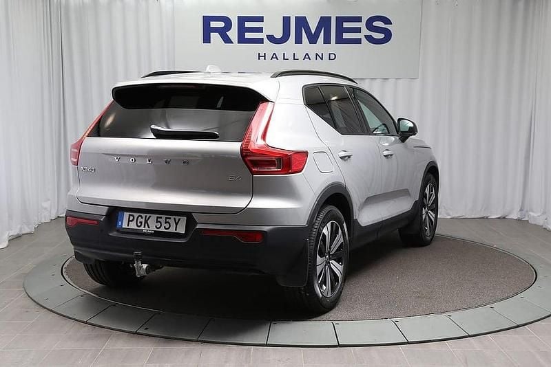 Begagnad Volvo XC40 Plus 200 HK (147 kW) 2025 Silver SUV