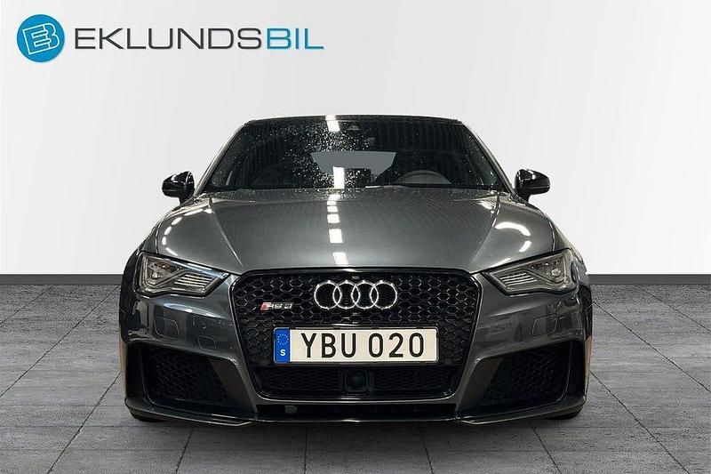 Begagnad Audi RS3 Sportback 367 HK (269 kW) 2016 Grå Halvkombi