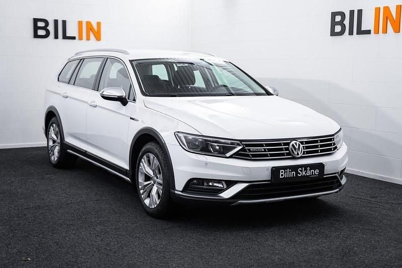 Begagnad VW Passat Alltrack 190 HK (139 kW) 2016 Vit Kombi