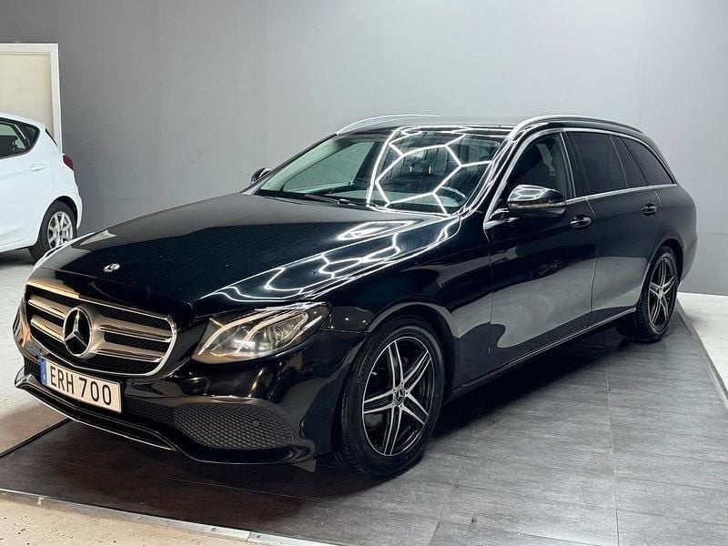 Begagnad Mercedes E220 Avantgarde 195 HK (143 kW) 2018 Svart Kombi
