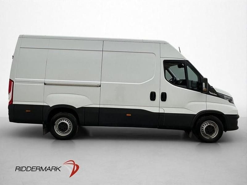 Begagnad Iveco Daily 136 HK (100 kW) 2023 Vit Van