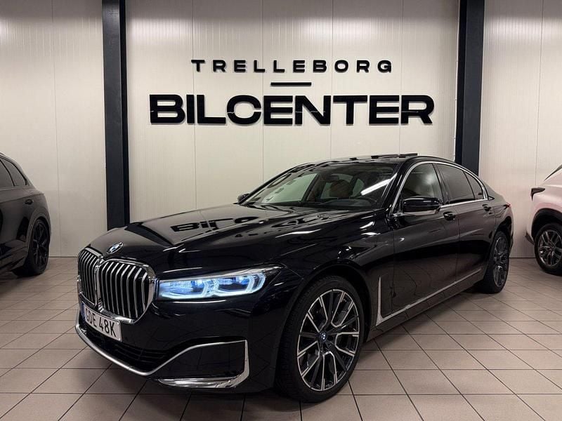 Svart Begagnad 2019 BMW 740 Sedan | 569 900 kr (Lite dyr) - Bild 1/4