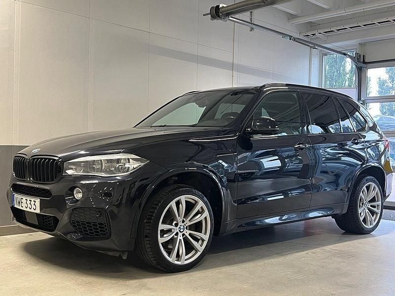 Svart Begagnad 2015 BMW X5 M Sport SUV | 299 000 kr (Marknadspris) - Bild 1/4