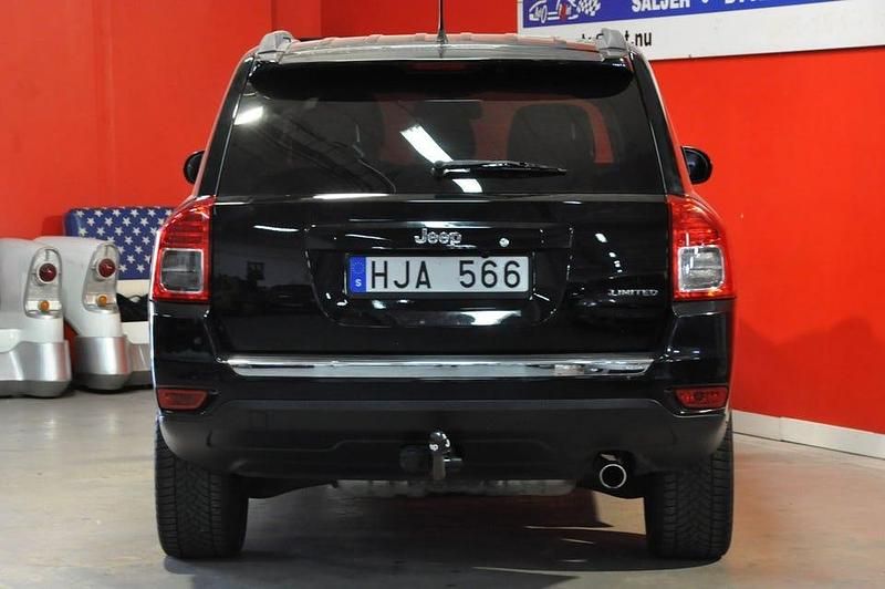 Begagnad Jeep Compass 157 HK (115 kW) 2012 Svart SUV