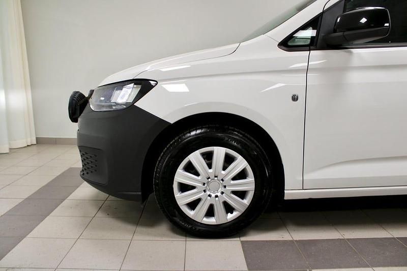 Begagnad VW Caddy 75 HK (55 kW) 2021 Vit Minibuss