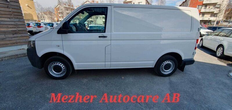 Vit Begagnad 2011 VW T5 Comfortline Van | 85 000 kr - Bild 1/4