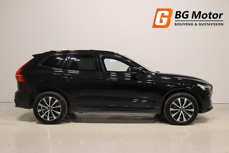Begagnad Volvo XC60 R-Design 310 HK (228 kW) 2022 Svart SUV