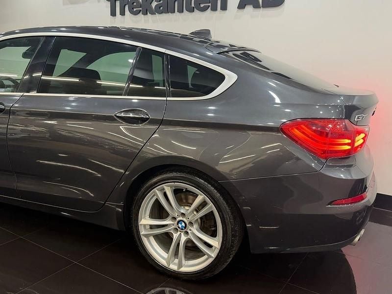 Begagnad BMW 530 Gran Turismo 258 HK (189 kW) 2014 Grå Halvkombi