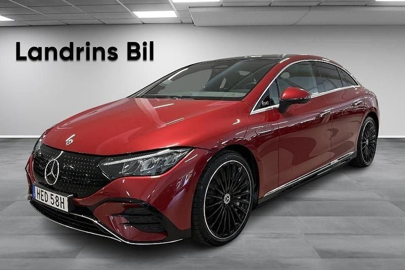 Röd Ny 2024 Mercedes EQE350 AMG line Sedan | 629 900 kr (Marknadspris) - Bild 1/4
