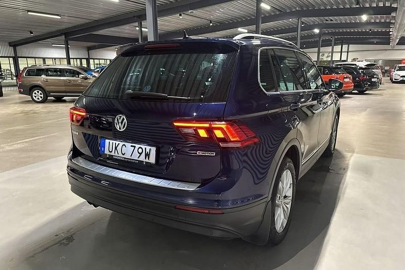 Begagnad VW Tiguan 190 HK (139 kW) 2019 Blå SUV
