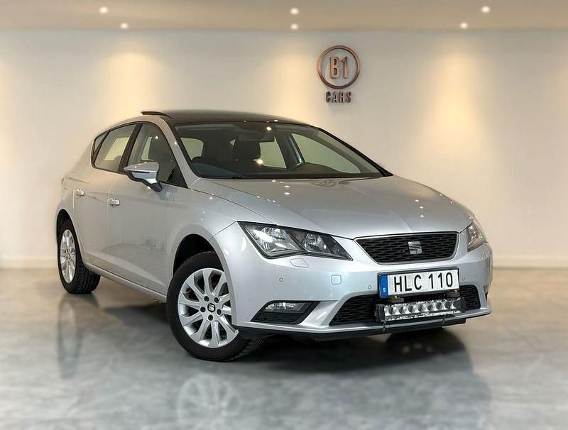 Silver Begagnad 2013 Seat Leon Halvkombi | 64 900 kr (Marknadspris) - Bild 1/4