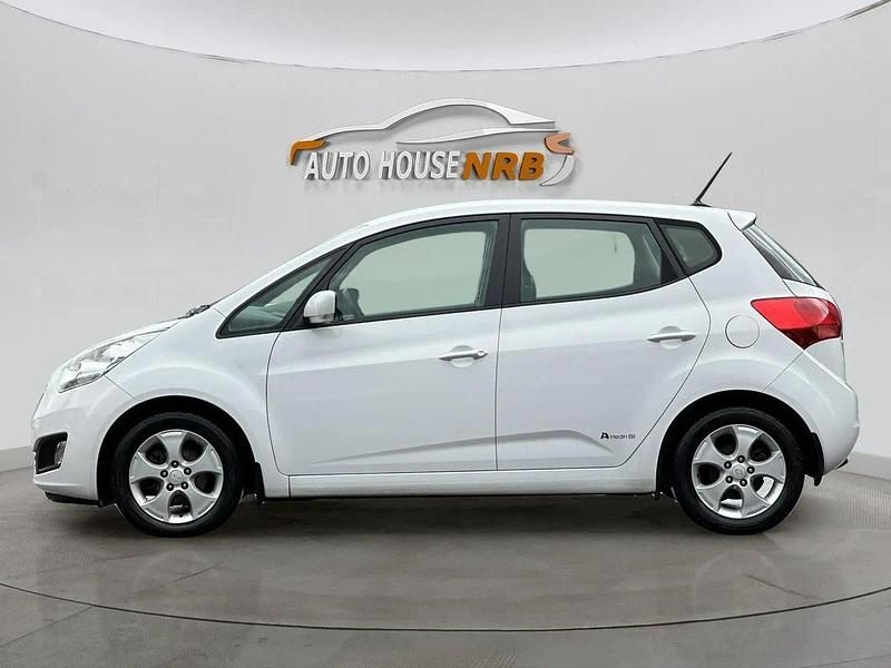 Vit Begagnad 2010 Kia Venga Comfort Halvkombi | 52 500 kr (Dyr) - Bild 1/4
